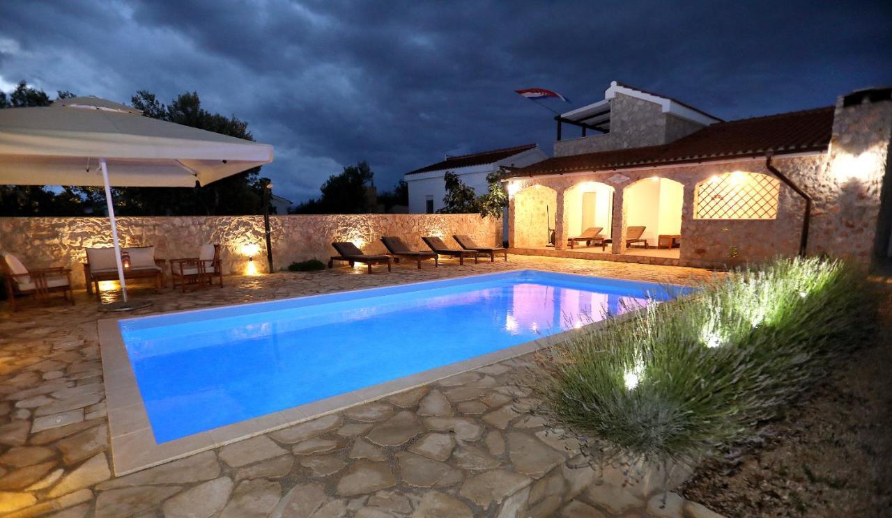 Holiday home Sanadrija 200 M Od Mora *